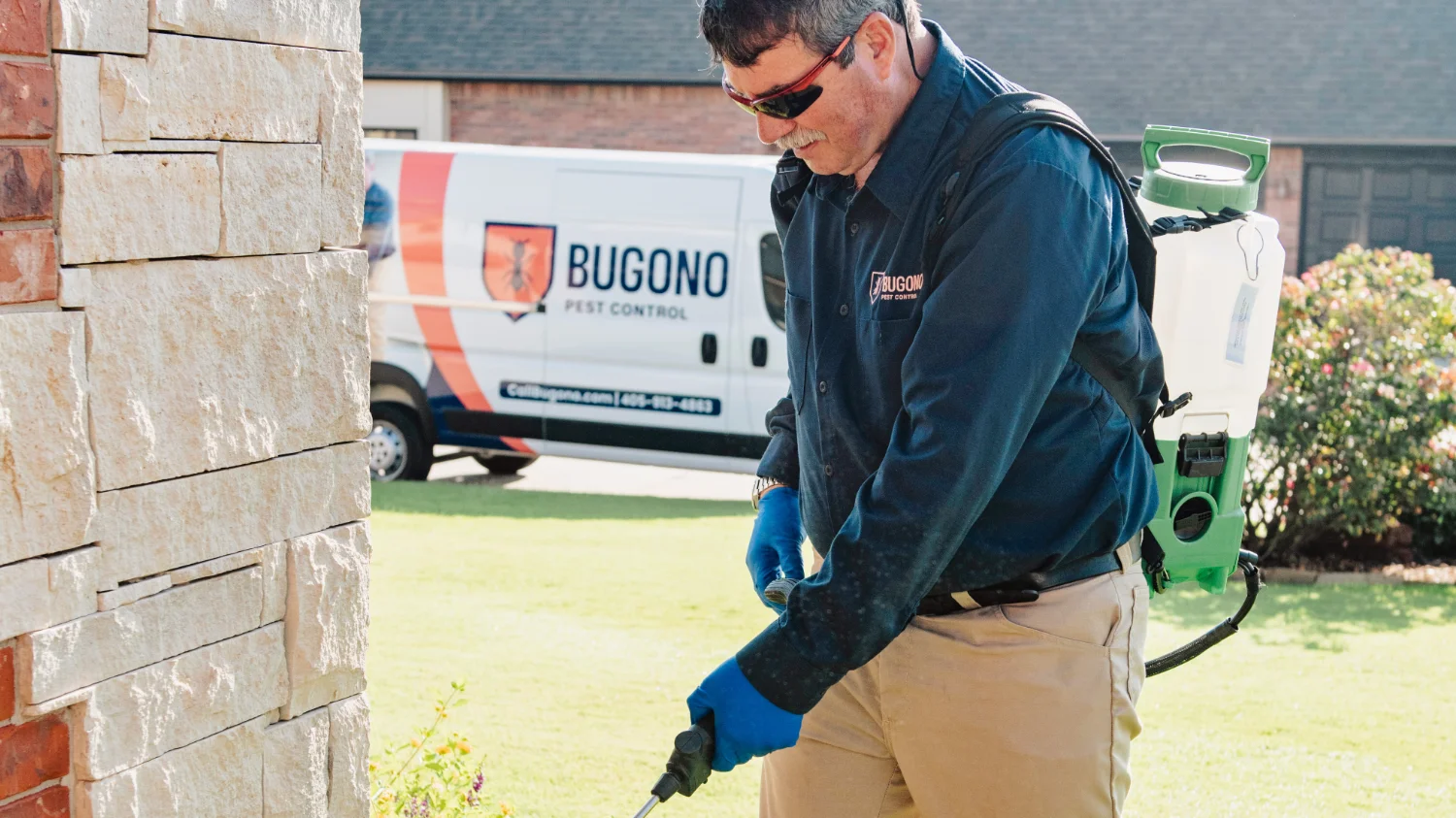 Rob with Bugono Pest Control spraying bugs Rob with Bugono Pest Control spraying bugs